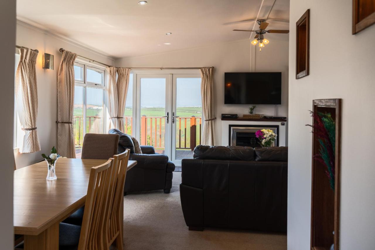 Finest Retreats - Serendipity Lodge Torpoint Buitenkant foto